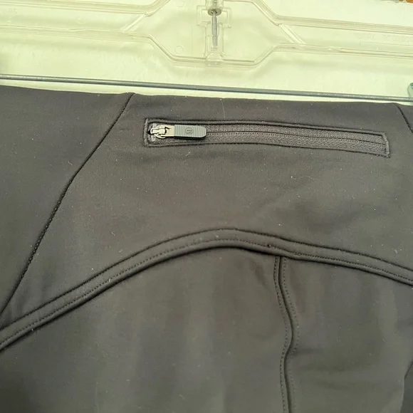 Lululemon high-rise thermal tight 28” - Picture 5 of 5
